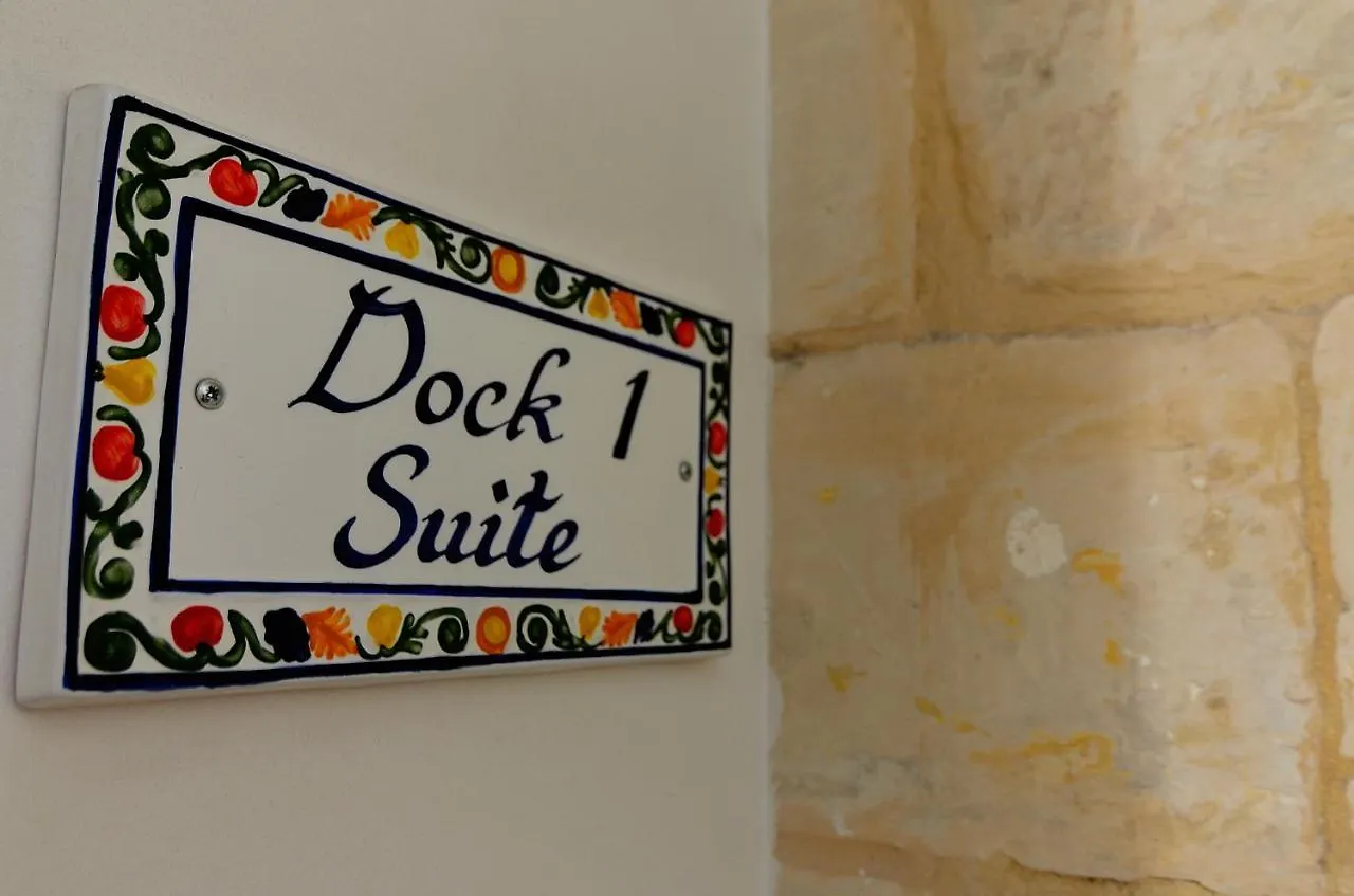 Citta Cospicua Suites Гостевой дом